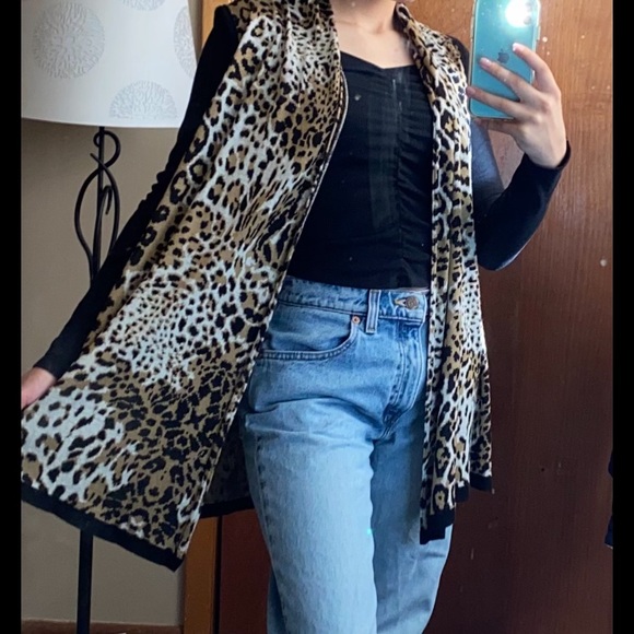 Cardigan - Picture 1 of 2